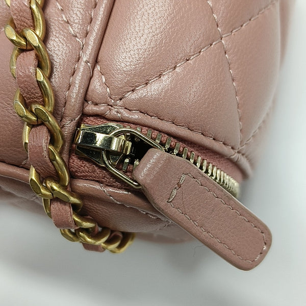 VANITY CASE Mini Quilted Lambskin Pink