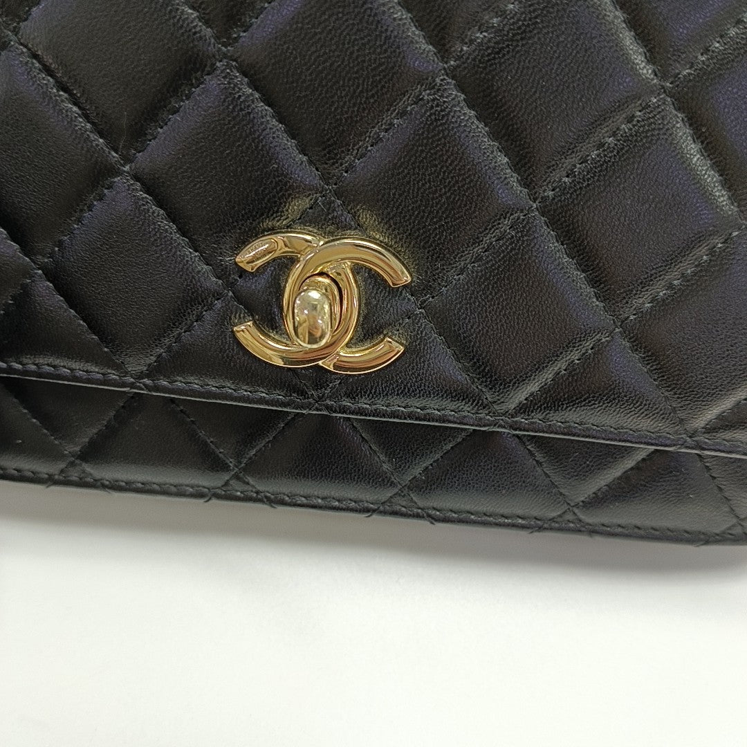 Authenticated pre-owned  TRENDY CC WOC Quilted Lambskin Black - Crossbody Bag at Looply