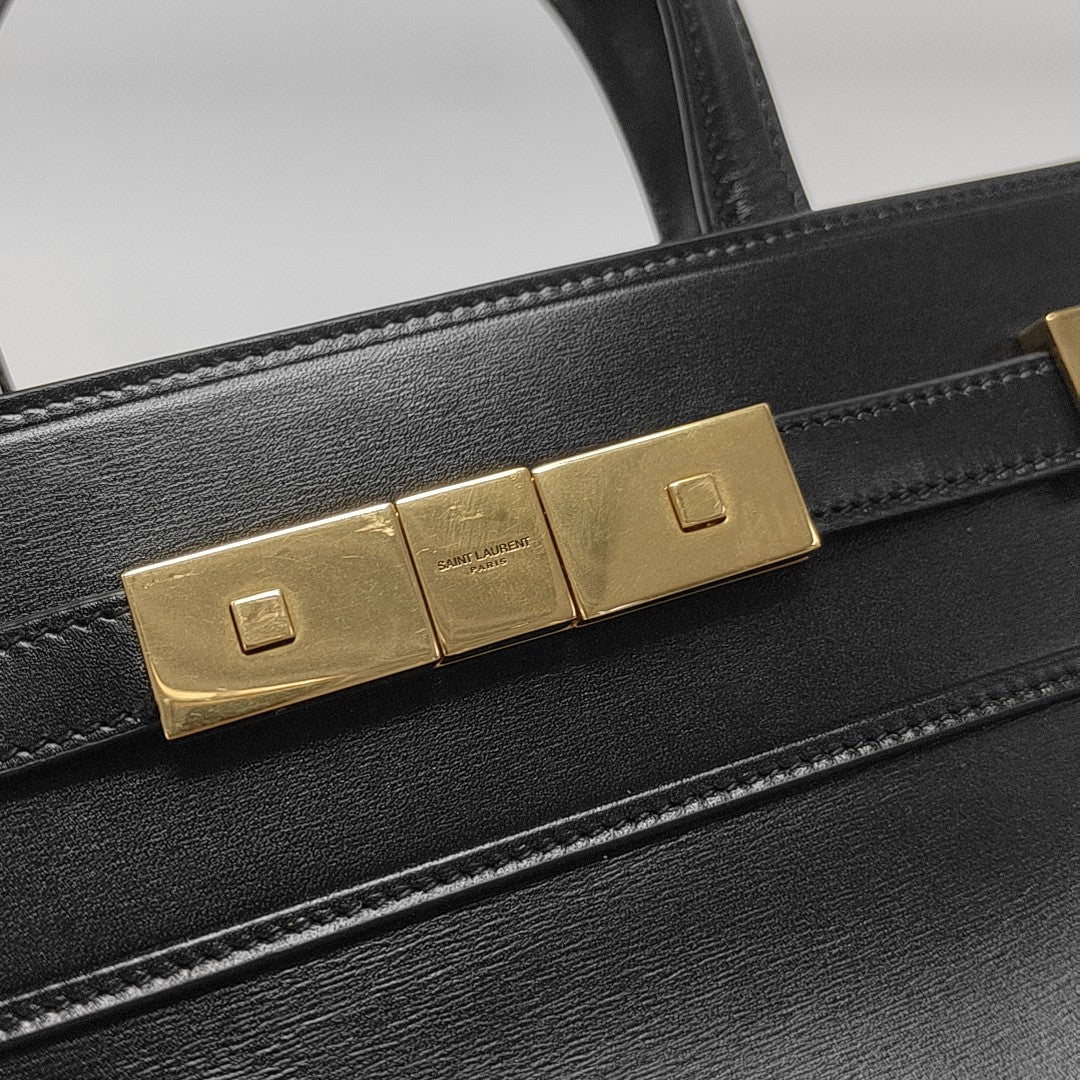 MANHATTAN Nano Calfskin Black