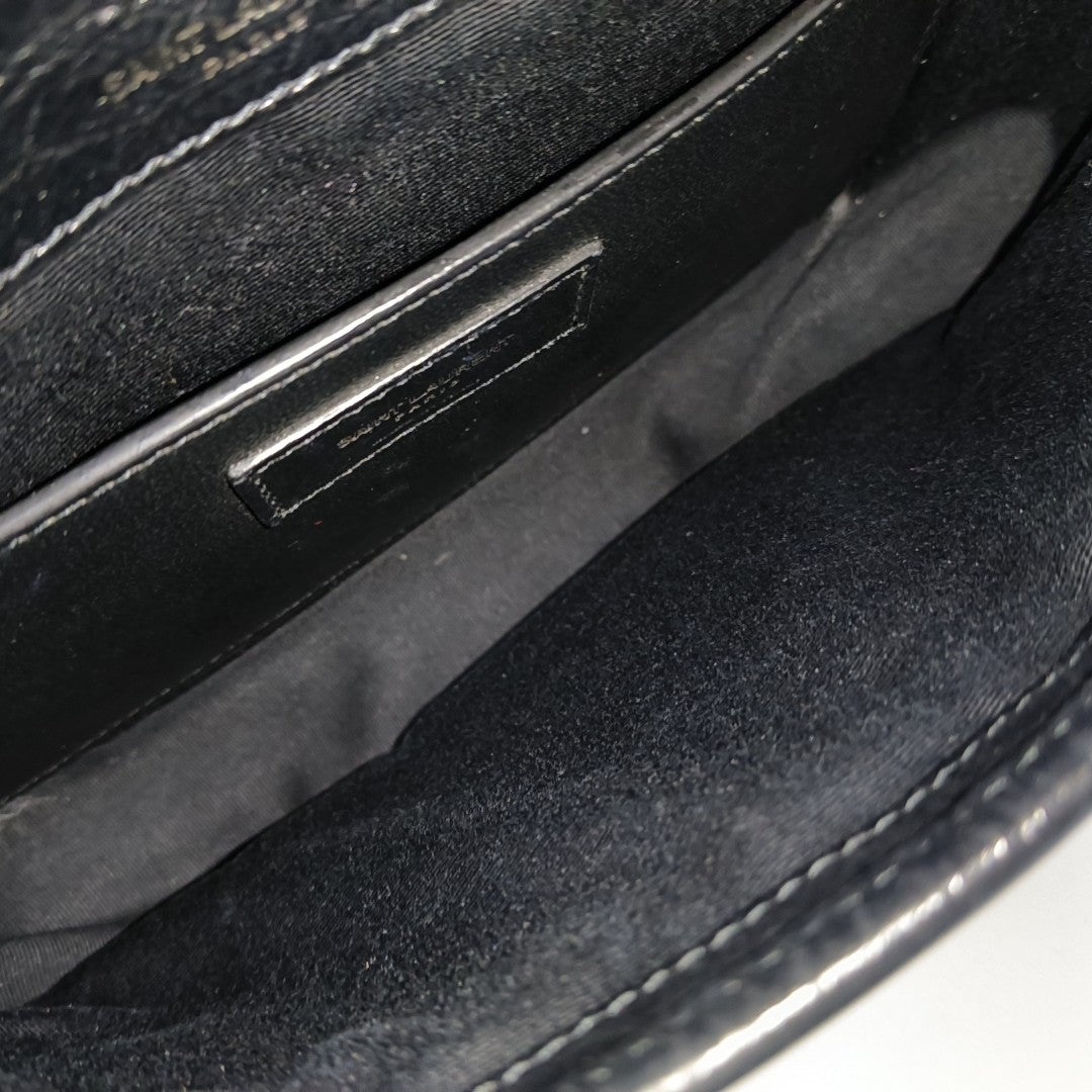 NIKI Small Chevron Calfskin Black