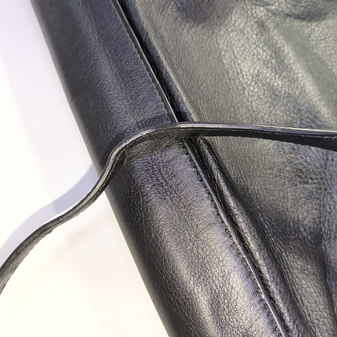 Papier Calfskin Black