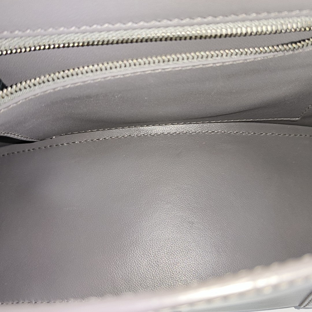Hourglass S Calfskin Gray