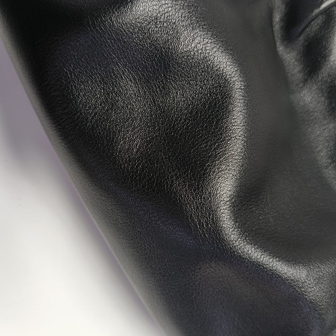 The Pouch Mini Calfskin Black