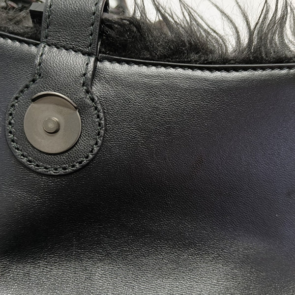 Hourglass Small Fabric Black