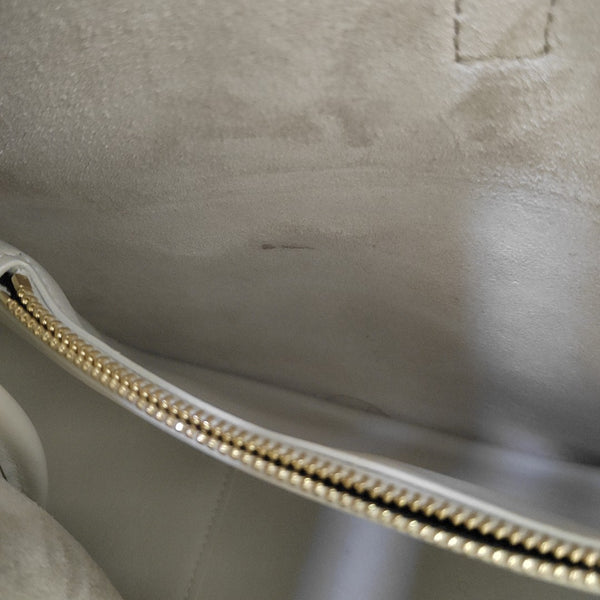 LE 5 À 7 Small Calfskin White