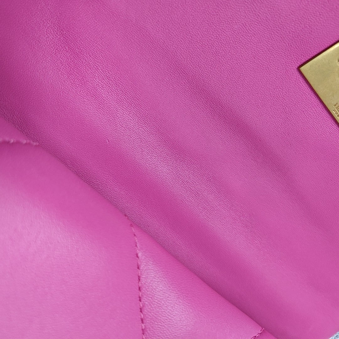 Roman Stud Lambskin Pink