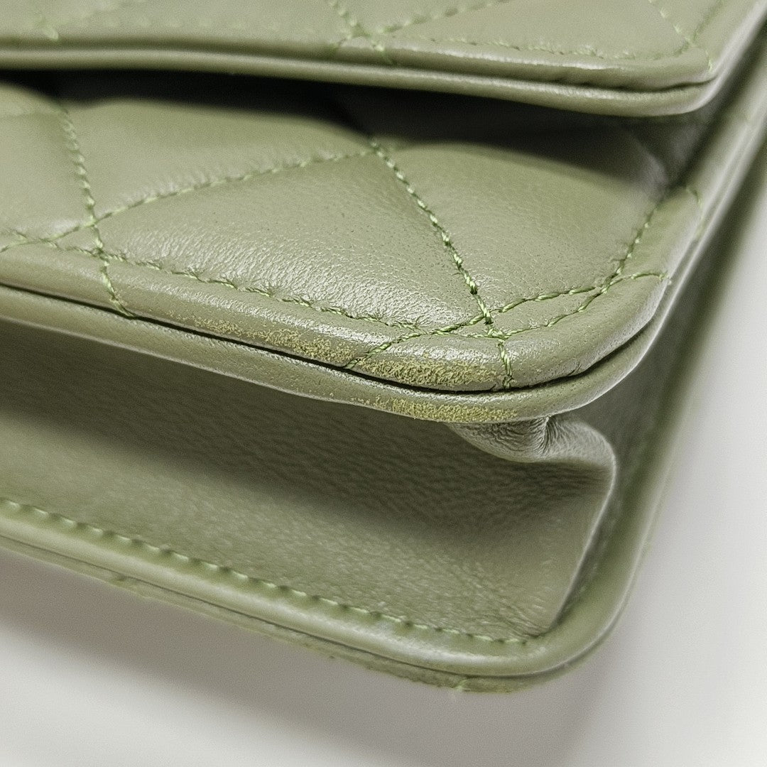 WOC Piel de Cordero Acolchada Verde