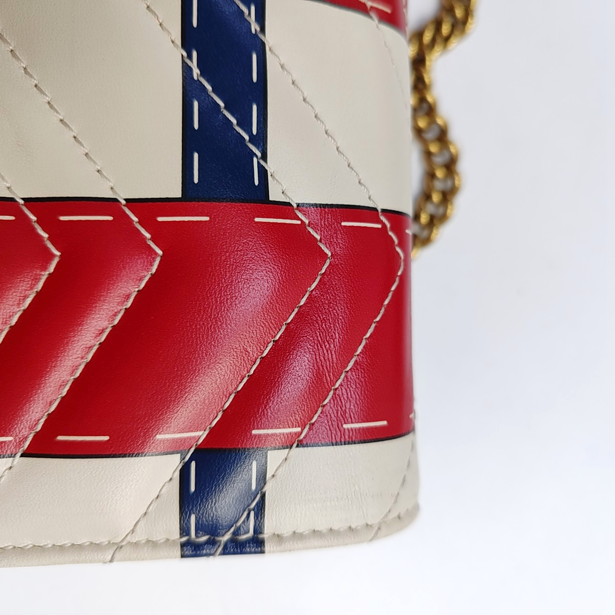 Authenticated pre-owned  GG Marmont Mini Quilted Calfskin Multicolor - Shoulder Bag at Looply
