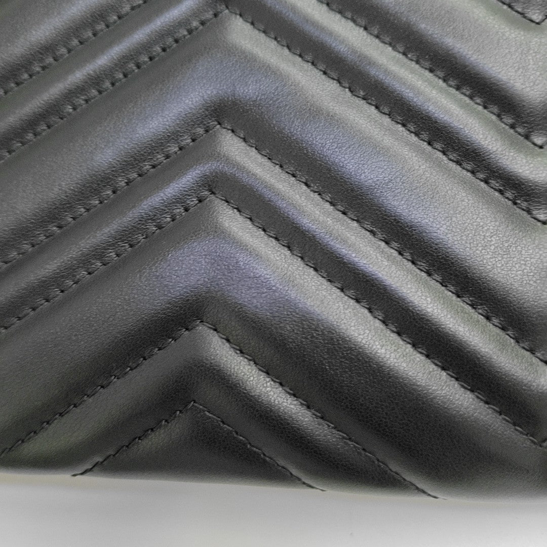GG Marmont Small Chevron Calfskin Black