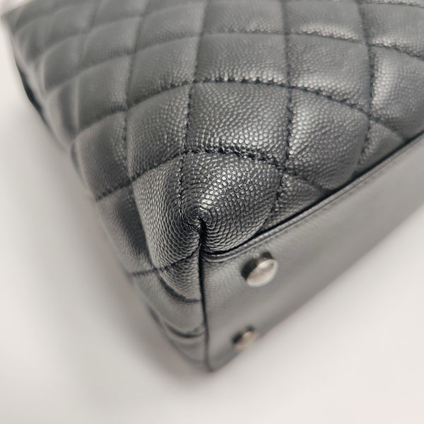 COCO HANDLE Large Quilted Grained Calfskin Black