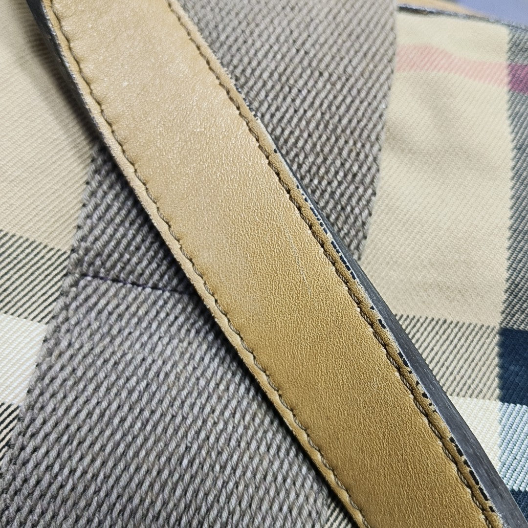 Canvas Brown