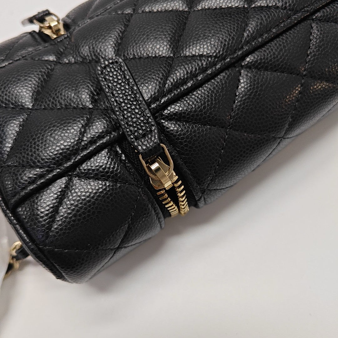 Quilted Grained Calfskin Shoulder Bag Black