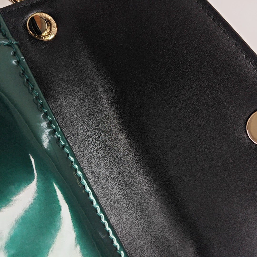 SERPENTI FOREVER Small Patent Leather Green