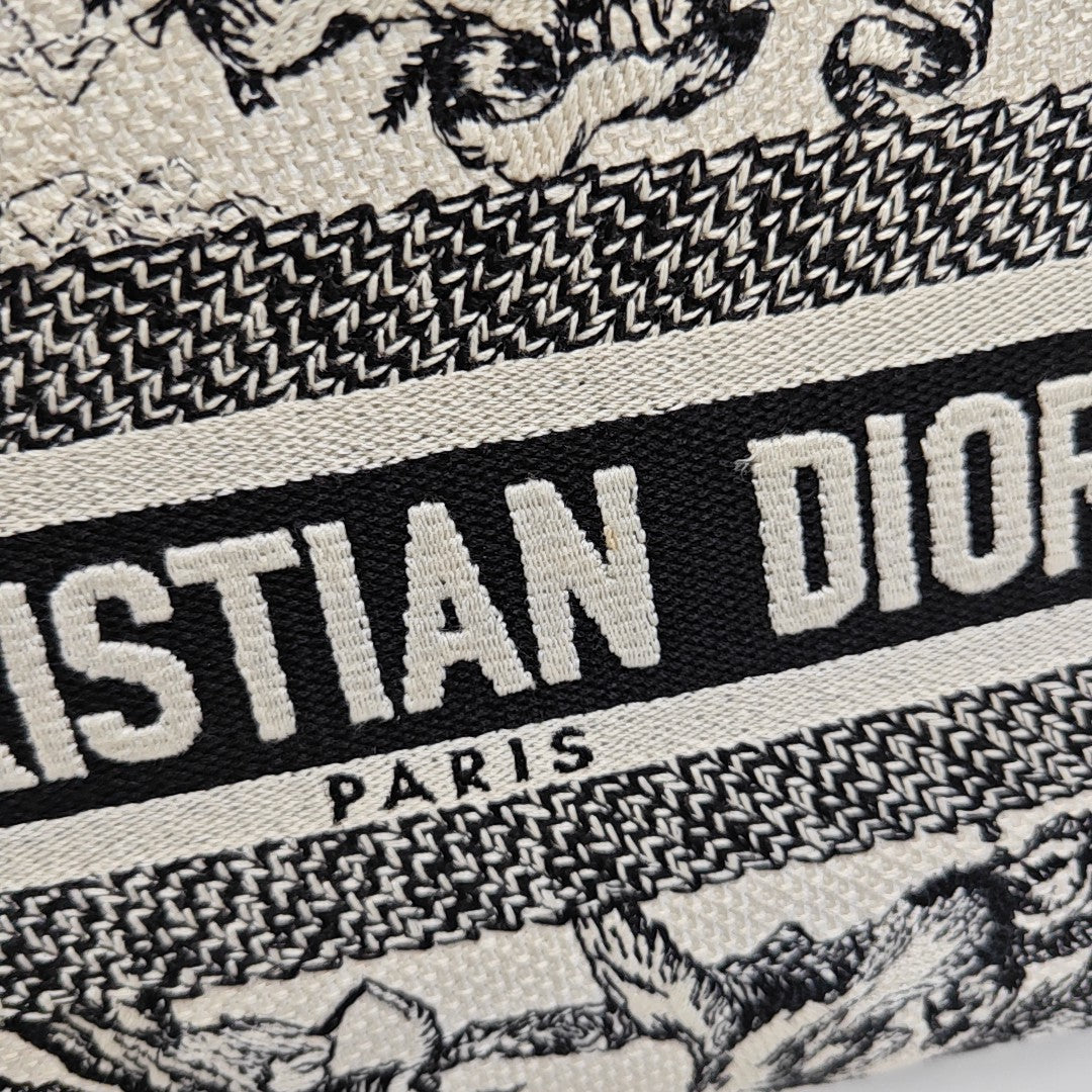 Lady Dior Medium Fabric Beige