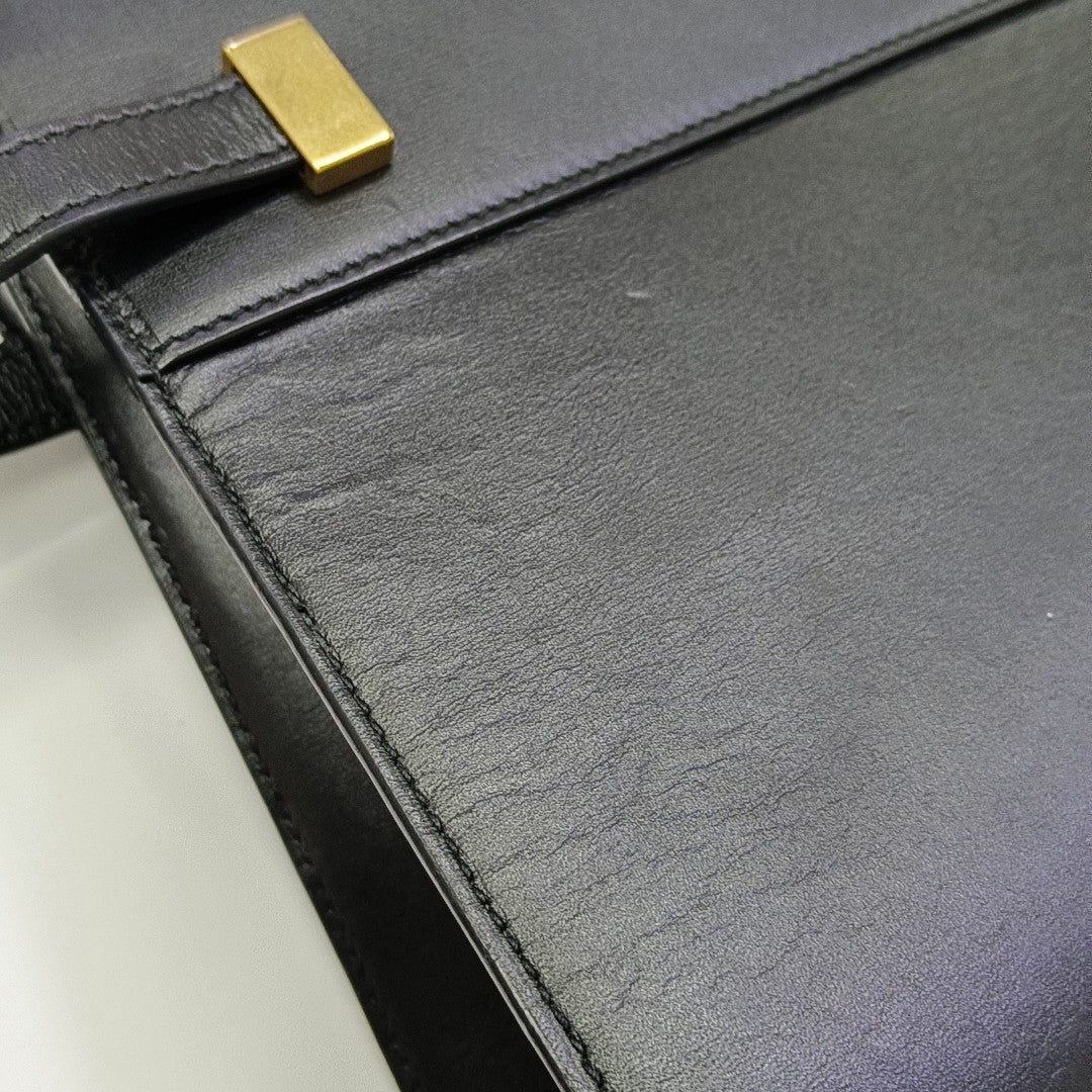 MANHATTAN Medium Calfskin Black