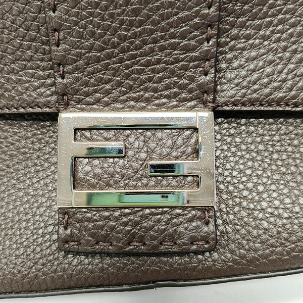 Authenticated pre-owned  Baguette Calfskin Brown - Shoulder Bag at Looply