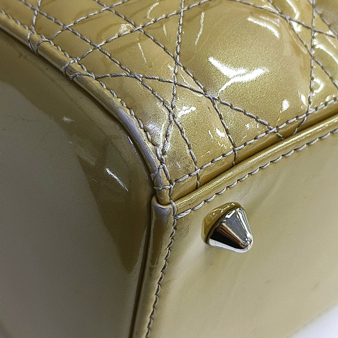 Authenticated pre-owned  Lady Dior Medium Quilted Patent Leather Green - Tote Bag at Looply