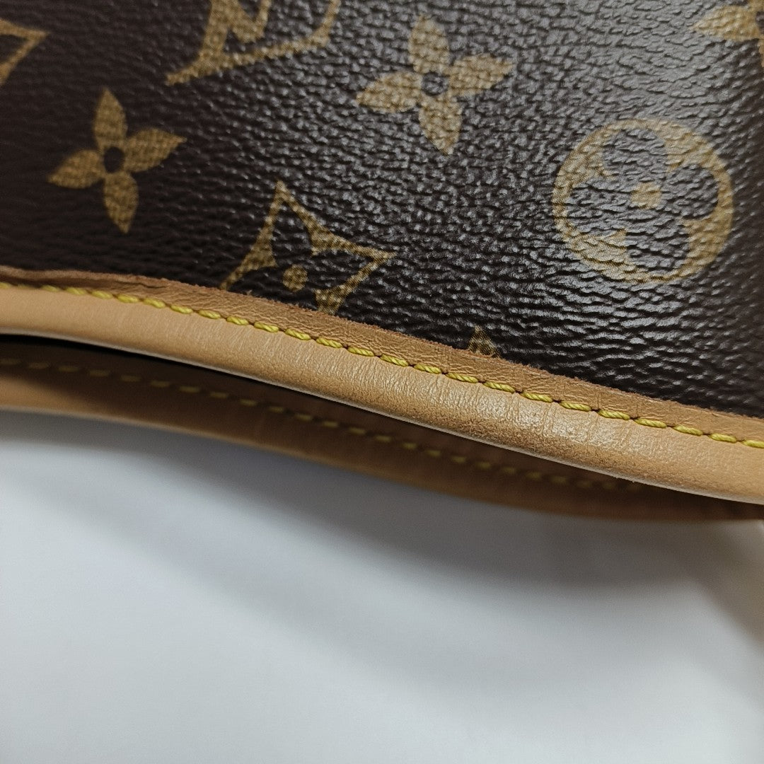 CARRYALL PM Monogram Coated Canvas Brown