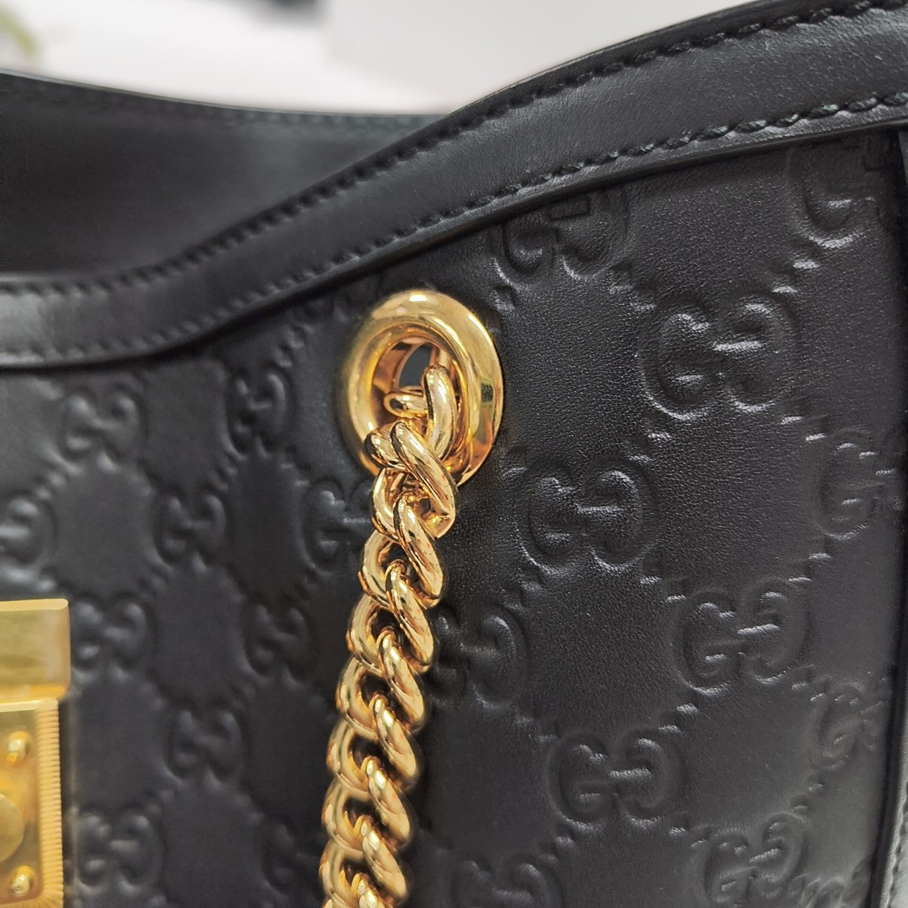 Padlock Medium Monogram Calfskin Black