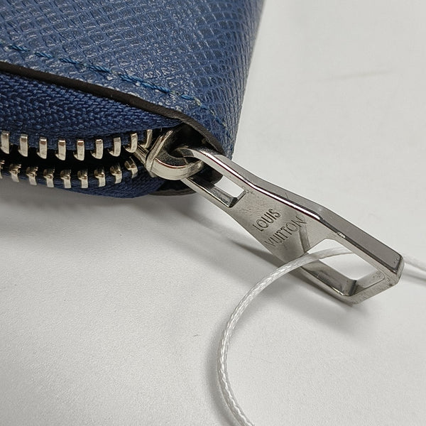 ZIPPY Calfskin Blue Wallet