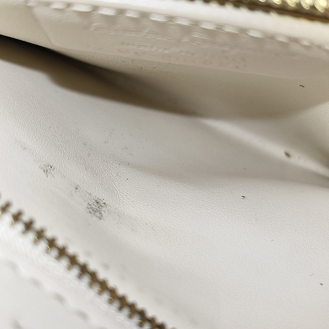 Gancini Quilted Calfskin White