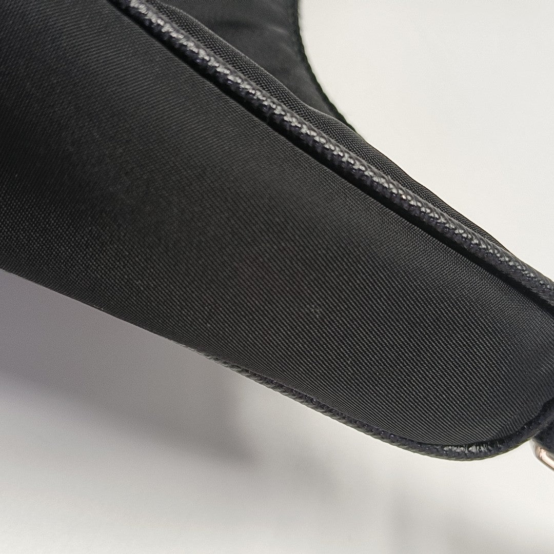 Re-Edition2005 Mini Nylon Black