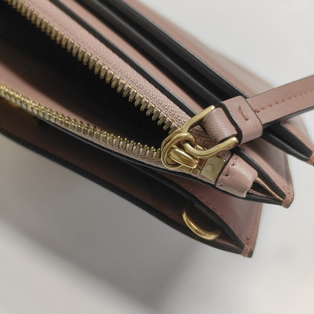 Gancini Leather Pink