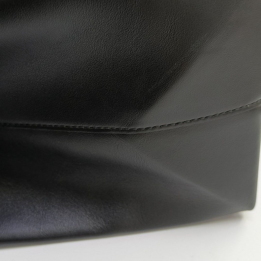 DUTY FREE North-South Calfskin Black