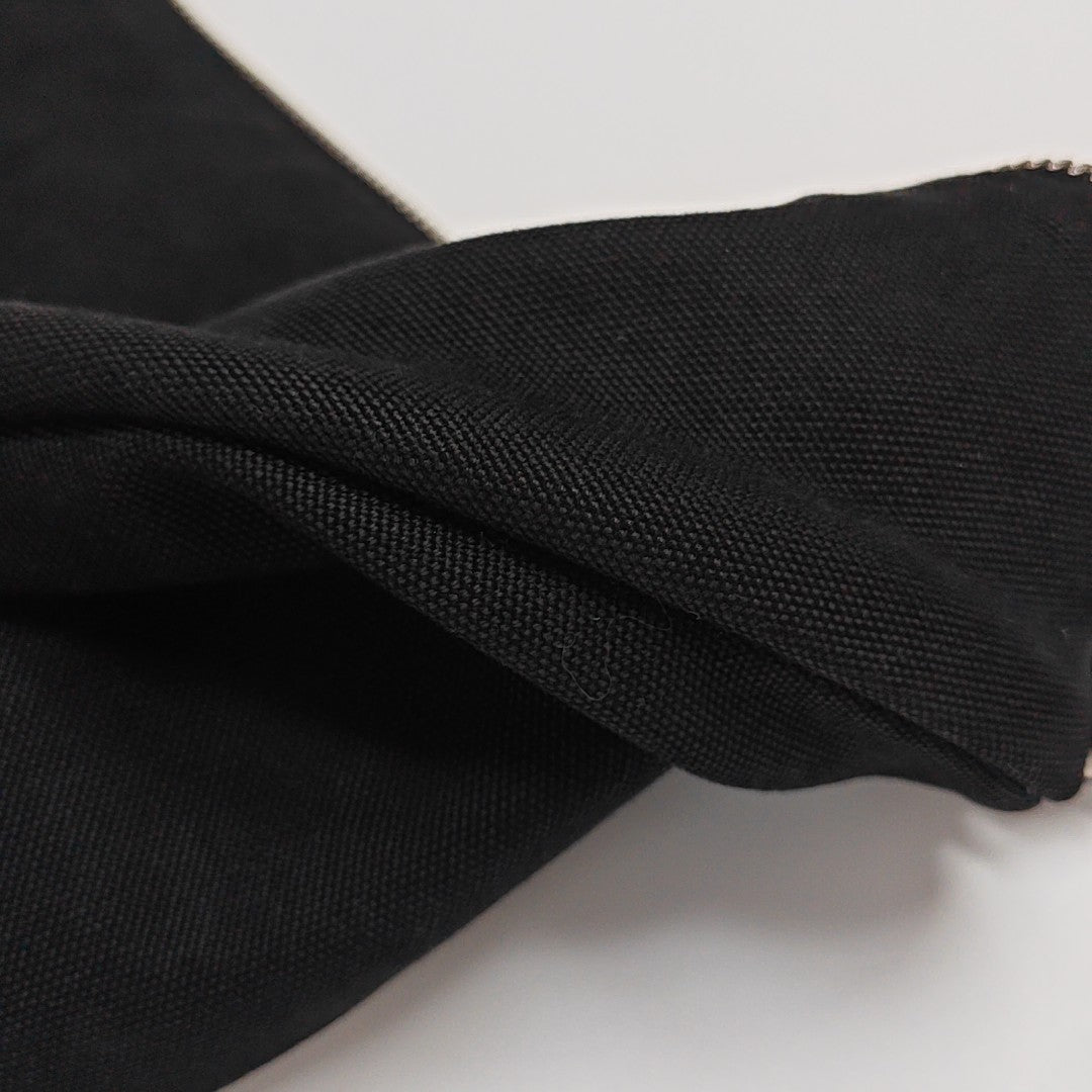 Authenticated pre-owned  Triangle Canvas Black - Shoulder Bag at Looply