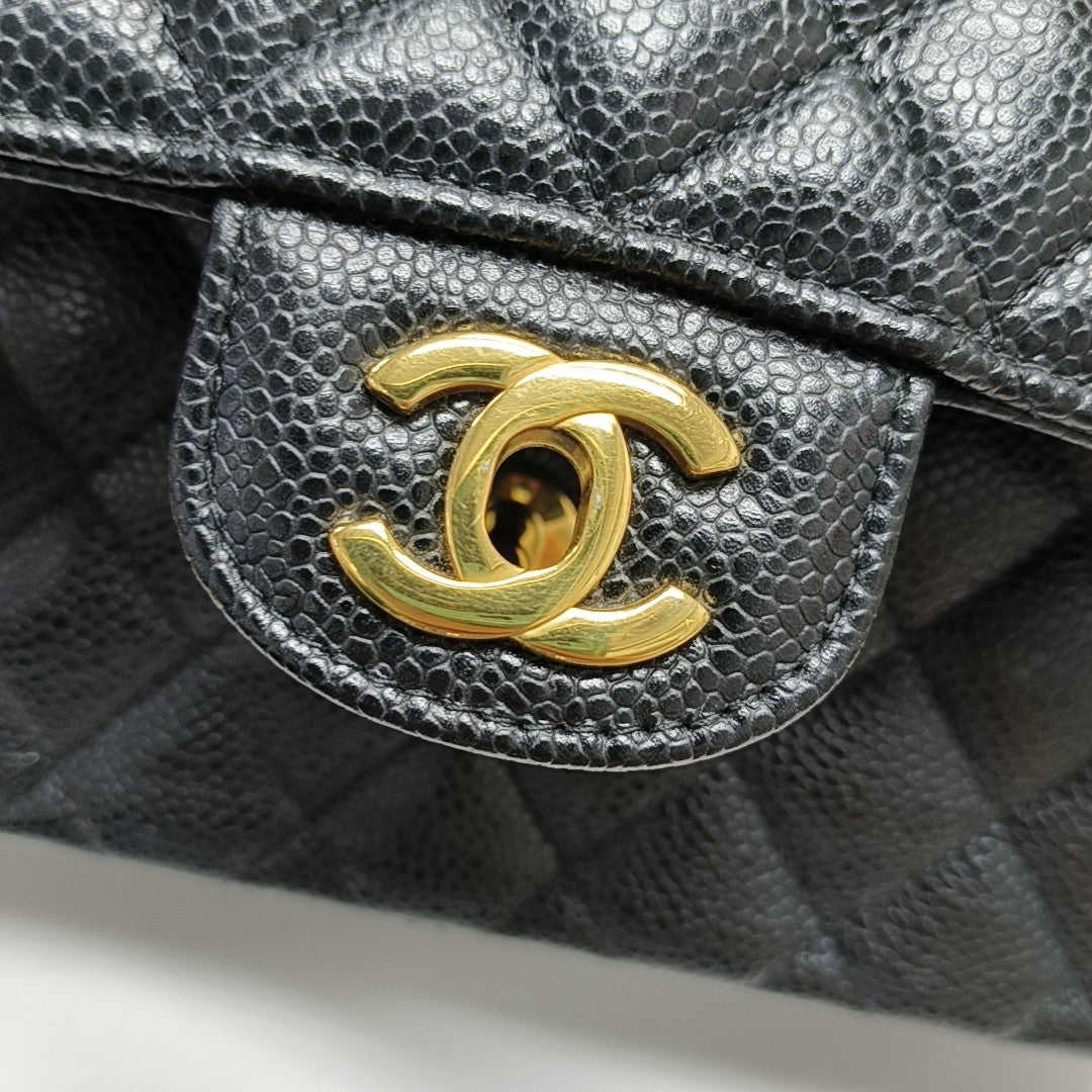CLASSIC FLAP Small Quilted Grained Calfskin Black