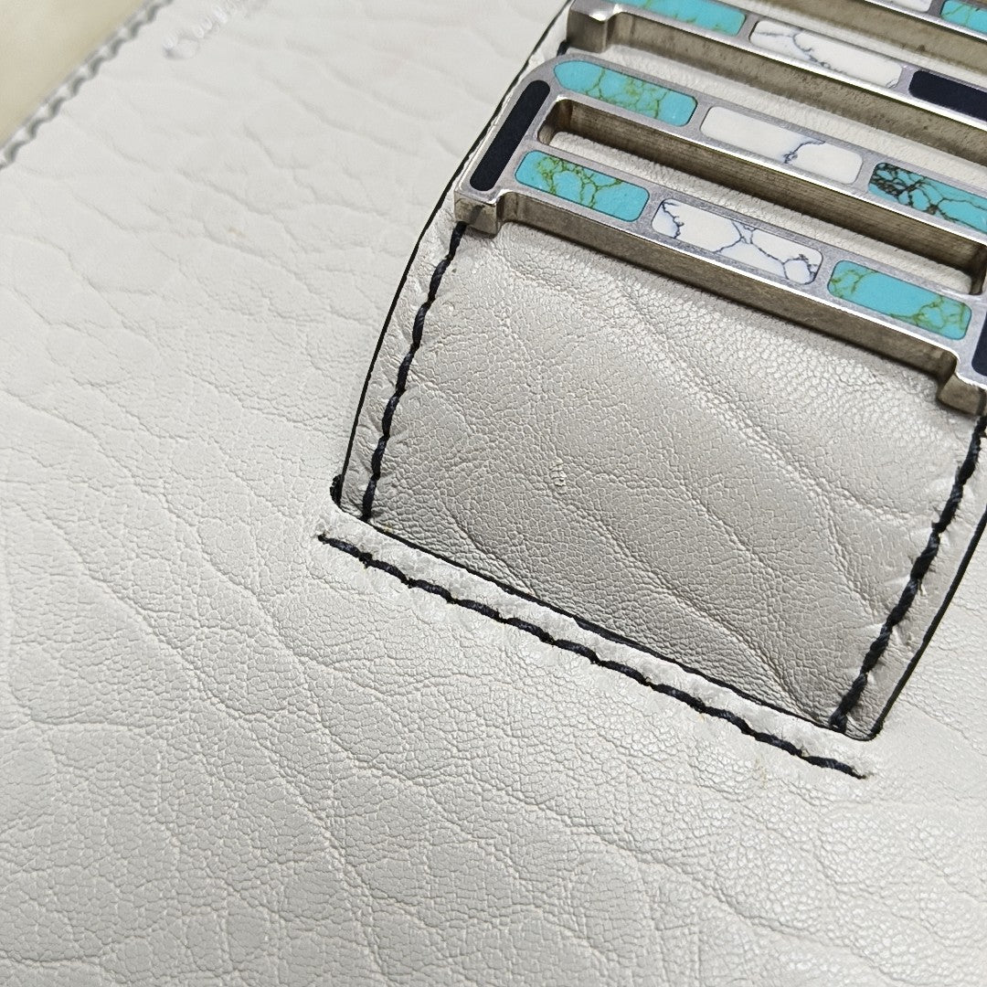 Dio(r)evolution Calfskin White