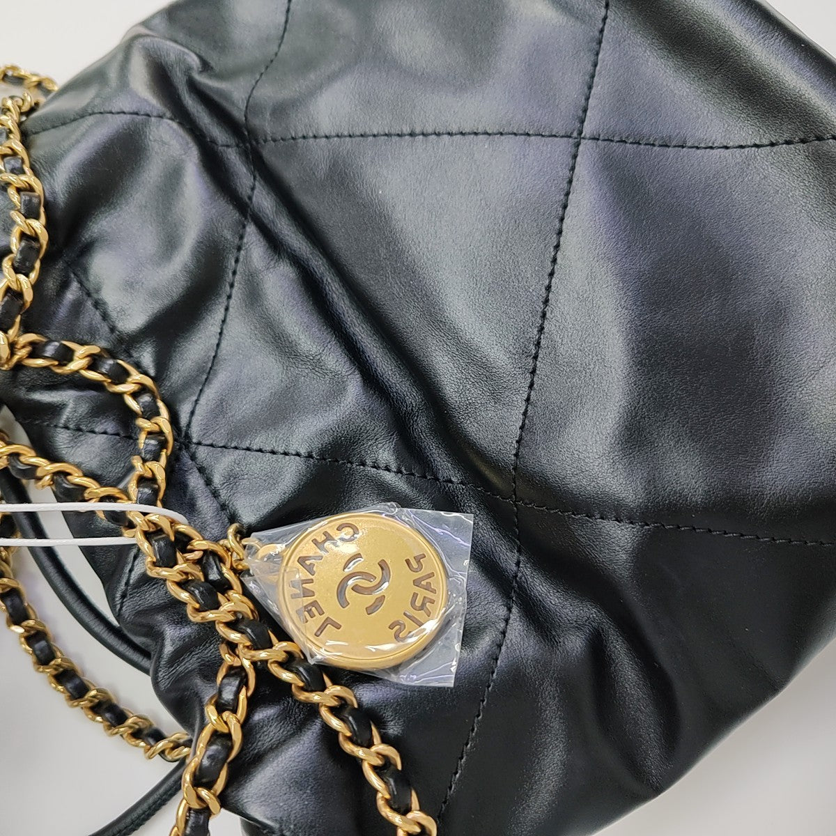 CHANEL 22 Mini Quilted Calfskin Black