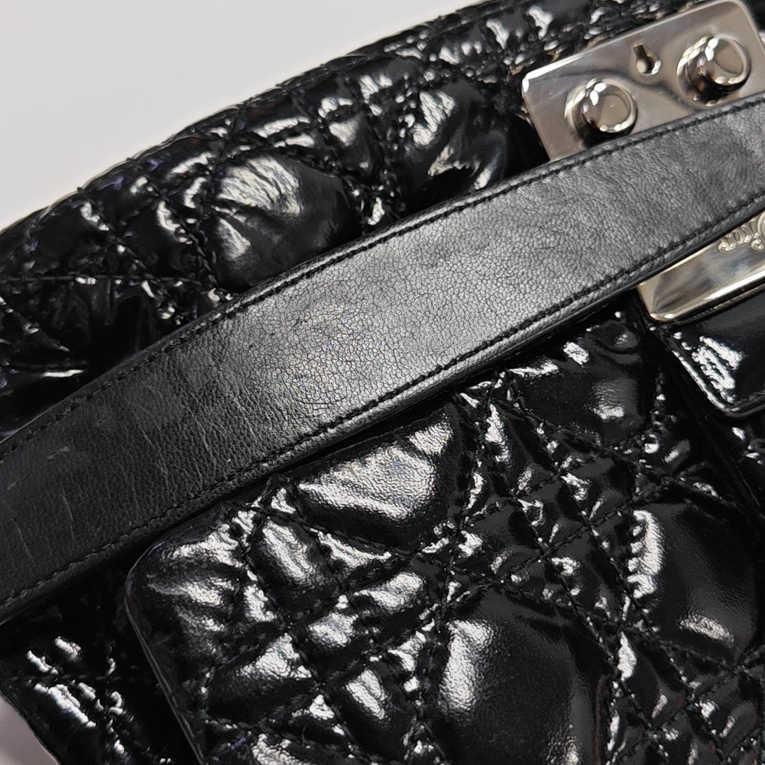 New Lock Cannage Patent Leather Black