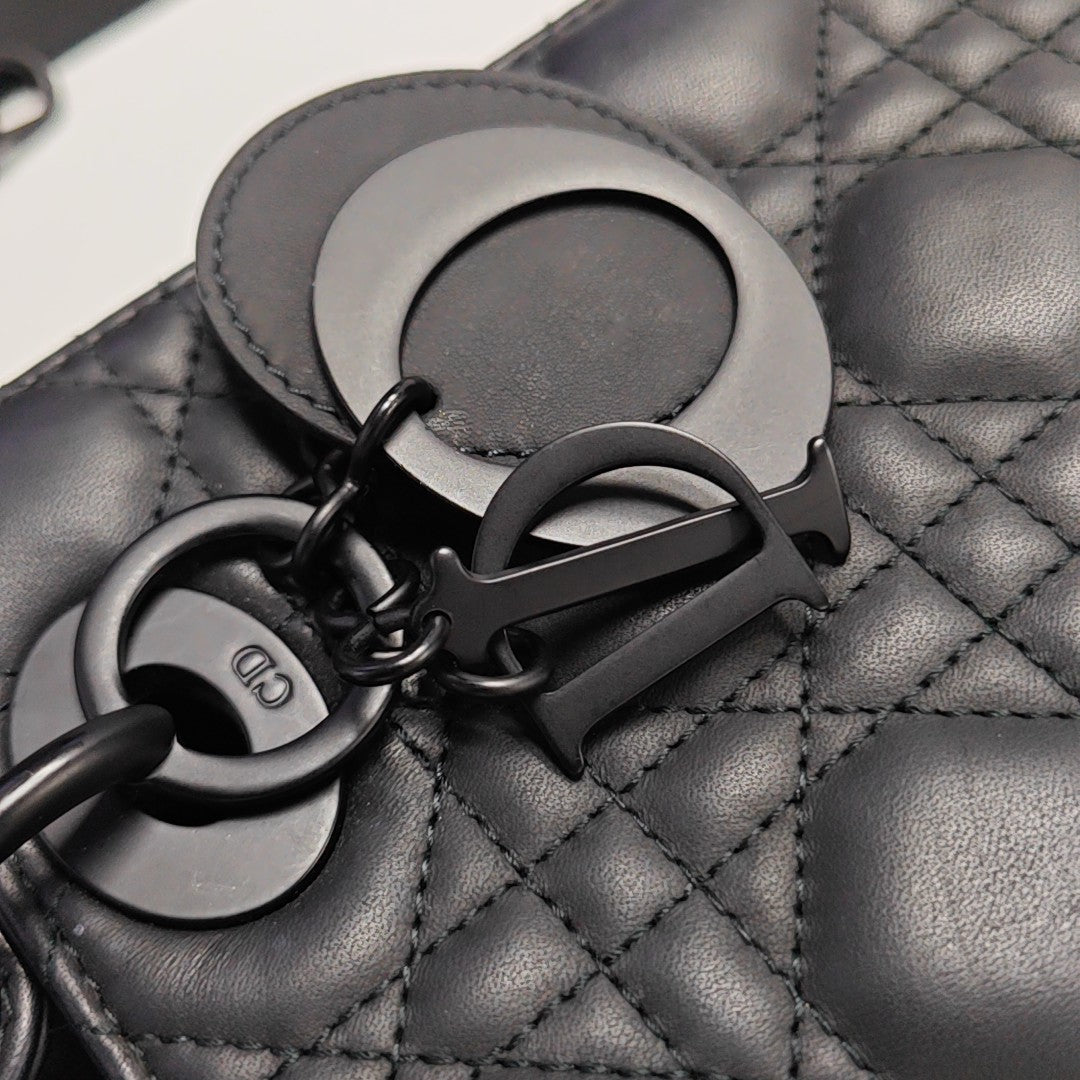 Lady Dior Small Cannage Calfskin Black
