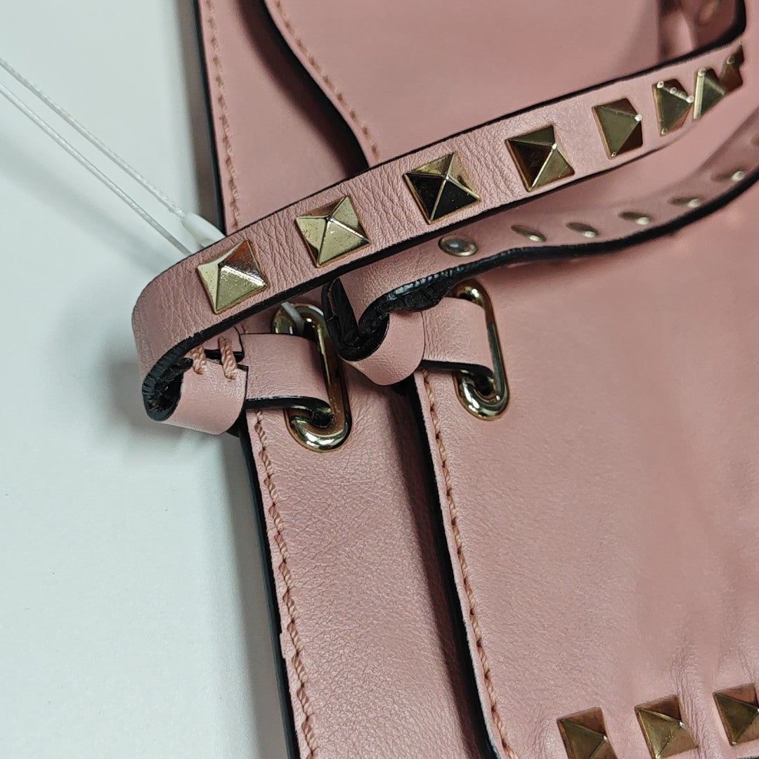 Rockstud Medium Leather Pink