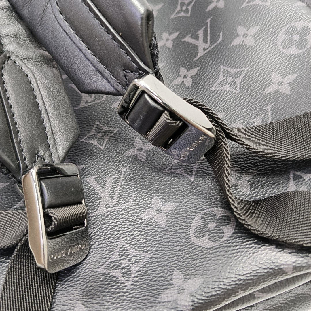 DISCOVERY PM Monogram Coated Canvas Black
