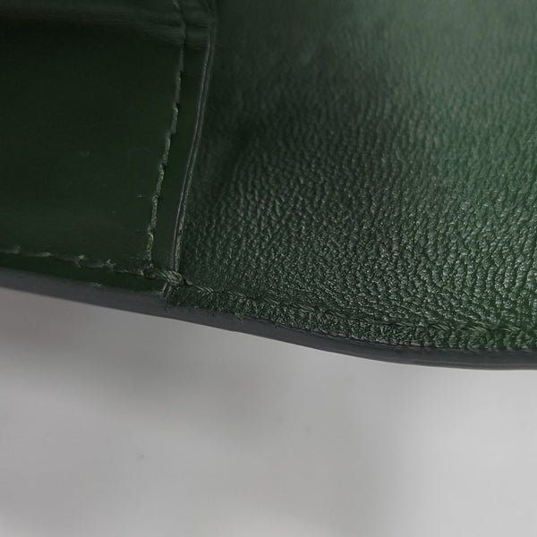 TRIOMPHE Medium Calfskin Green