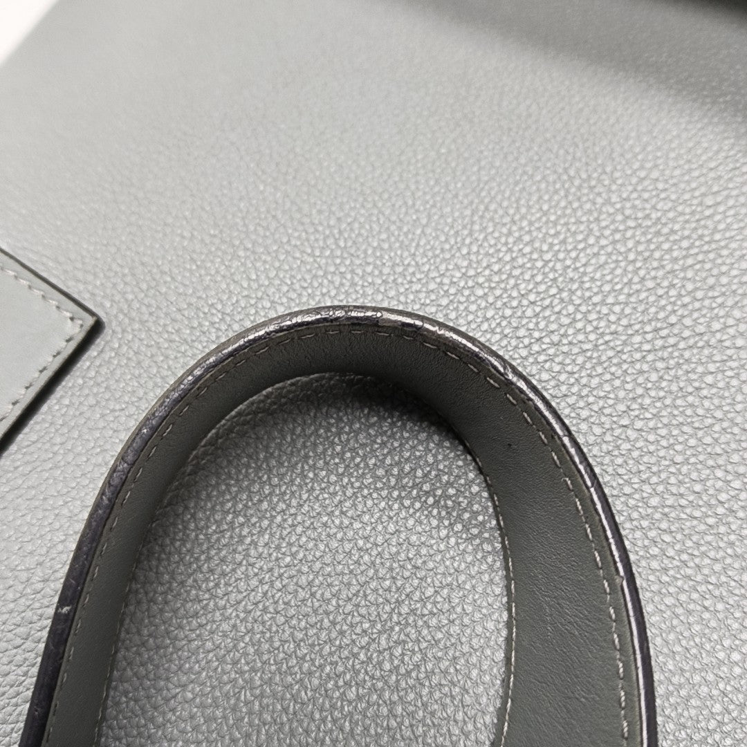 Buckle Calfskin Gray