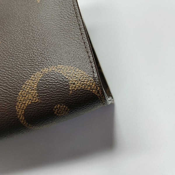 Authenticated pre-owned  ONTHEGO MM Monogram Coated Canvas Brown - Tote Bag at Looply