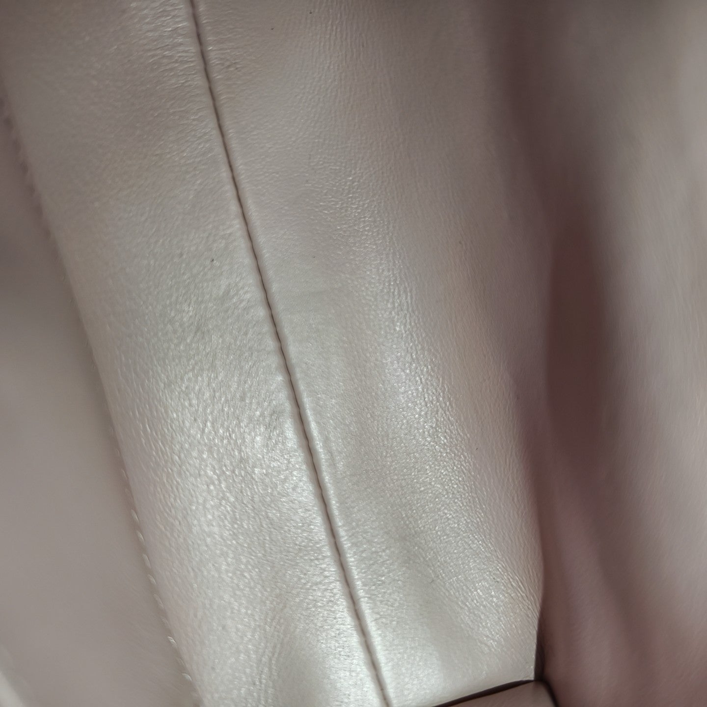 Quilted Lambskin Shoulder Bag Pink