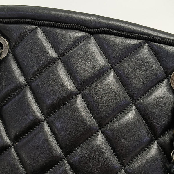CAMERA CASE Medium Quilted Calfskin Black