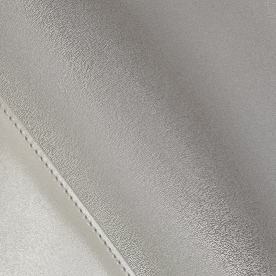 30 Montaigne Calfskin White