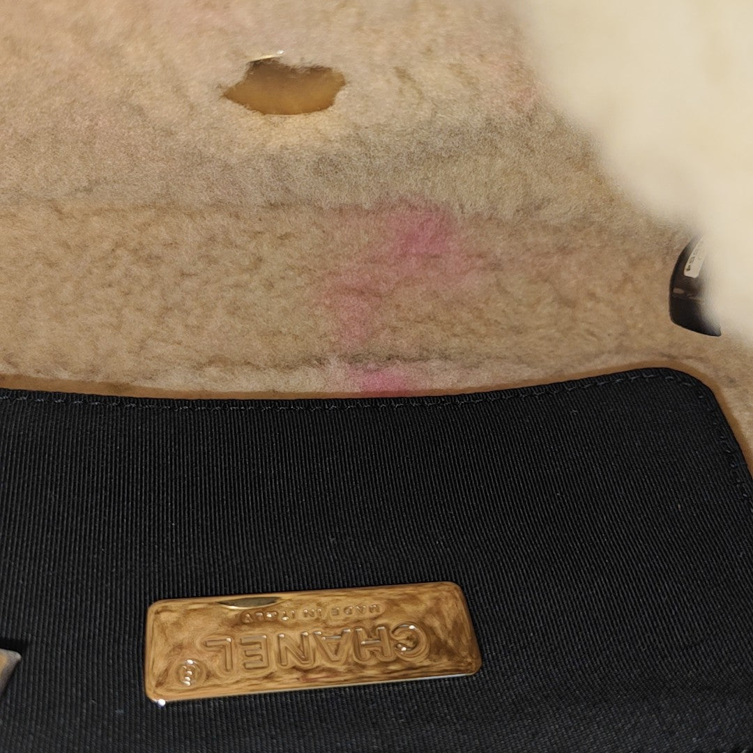 SHEARLING CC MANIA Lambskin Black