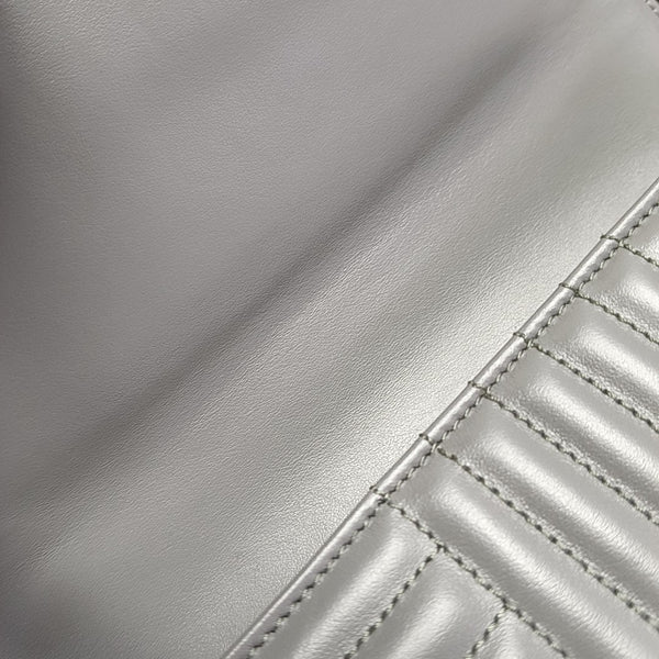 Diagramme Quilted Calfskin Gray