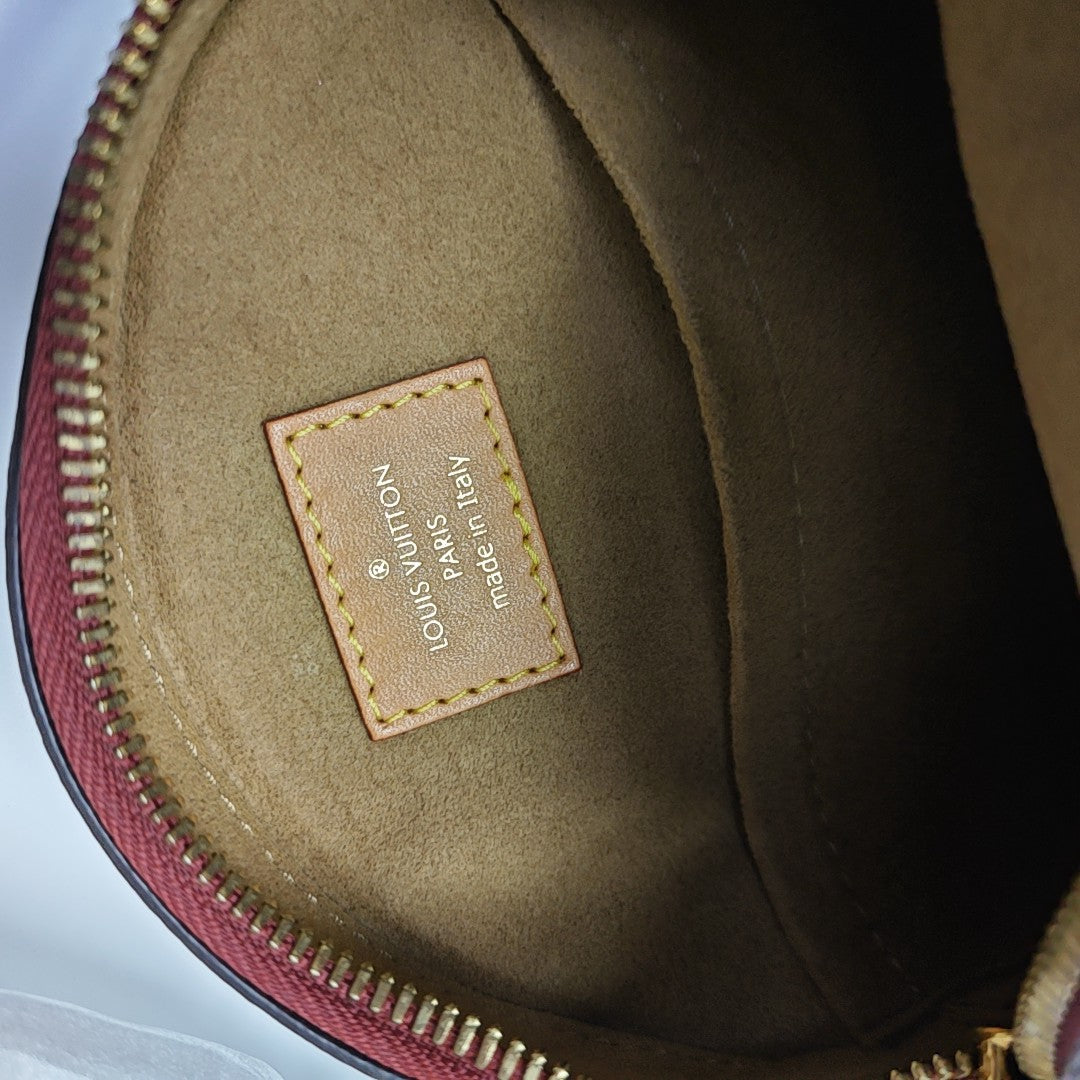 BOITE CHAPEAU PM Monogram Coated Canvas Brown