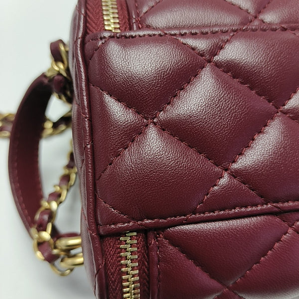 VANITY CASE Mini Quilted Lambskin Red