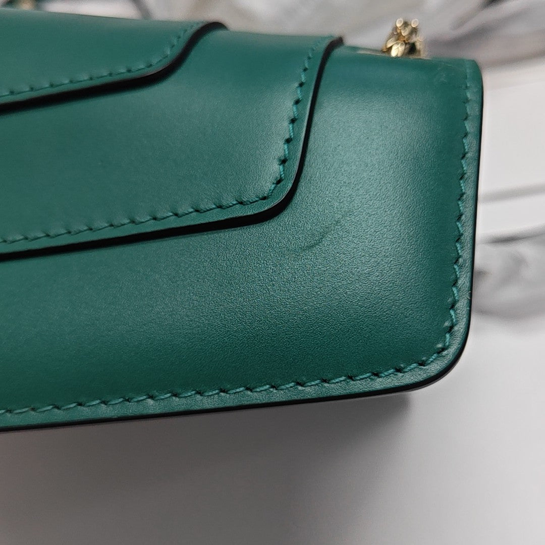SERPENTI FOREVER Small Calfskin Green