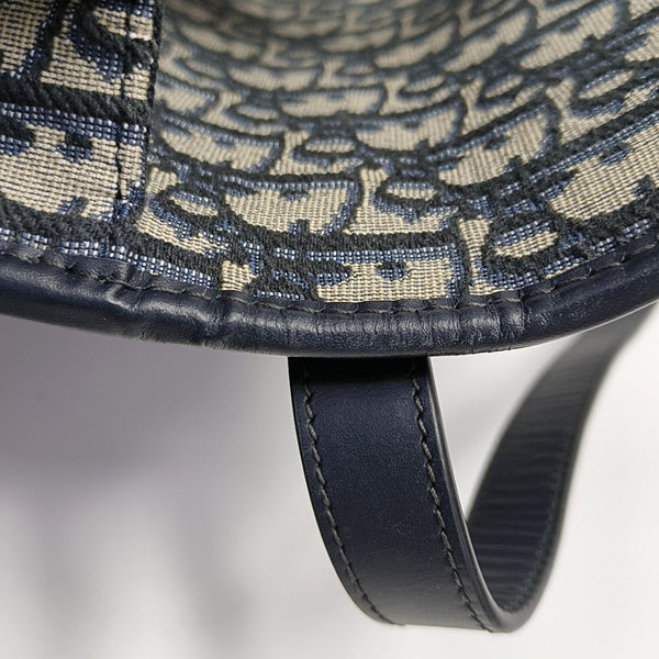 30 Montaigne Oblique Canvas Blue