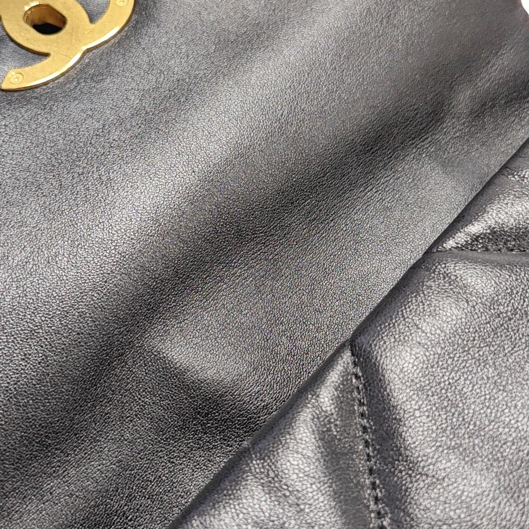 CHANEL 19 Small Quilted Lambskin Black