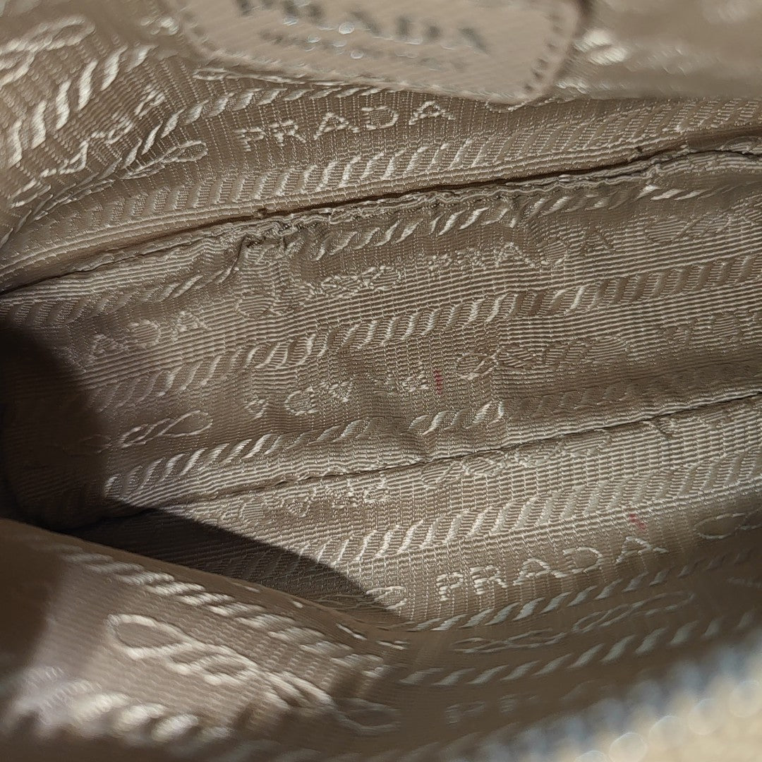 Re-Edition Nylon Beige